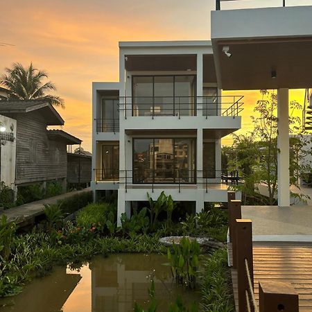The Episode Boutique Hotel スラート・ターニー エクステリア 写真